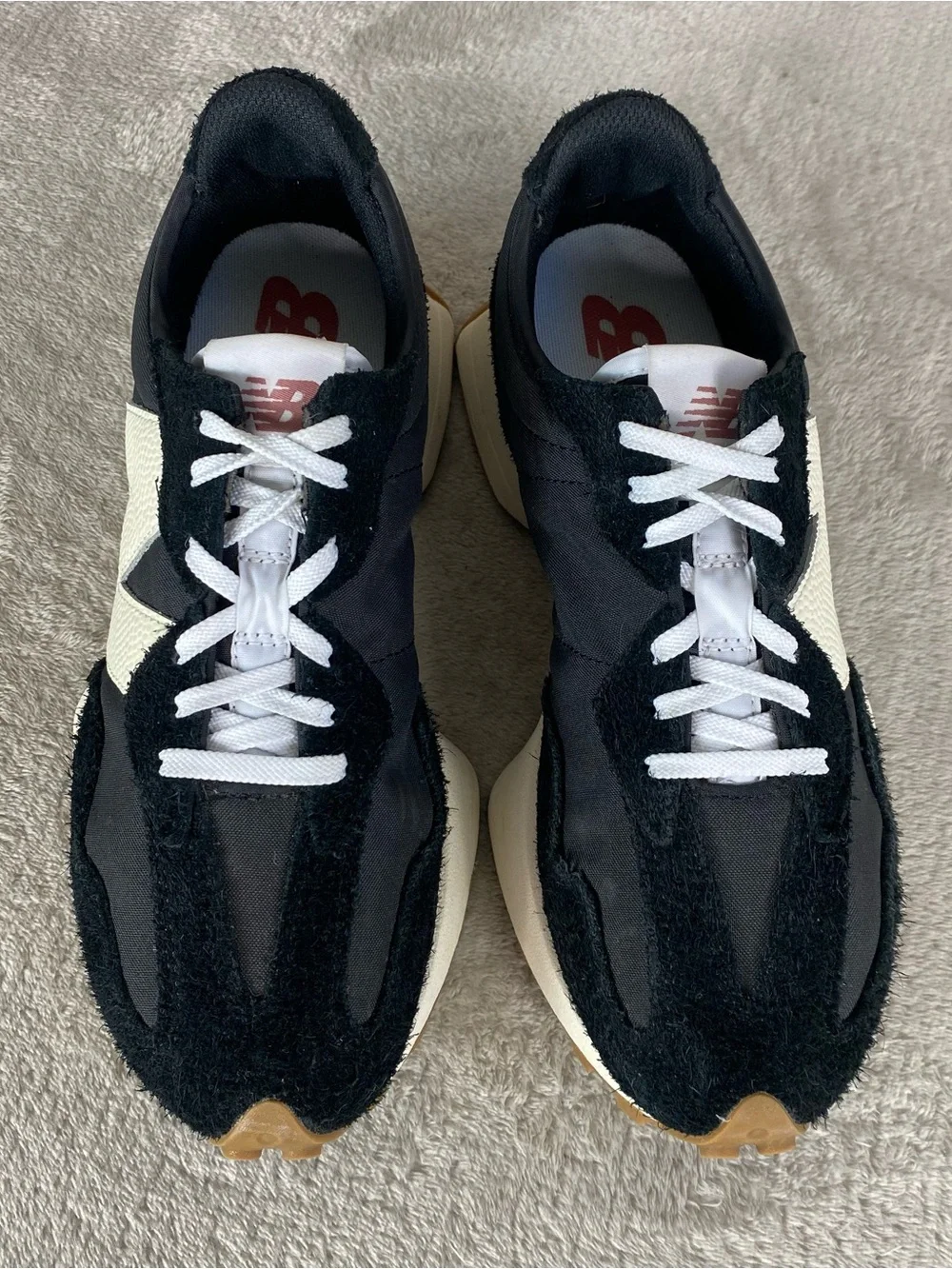 New Balance 327 WS327BL Womens Size 9 Black White Gum Running Shoes